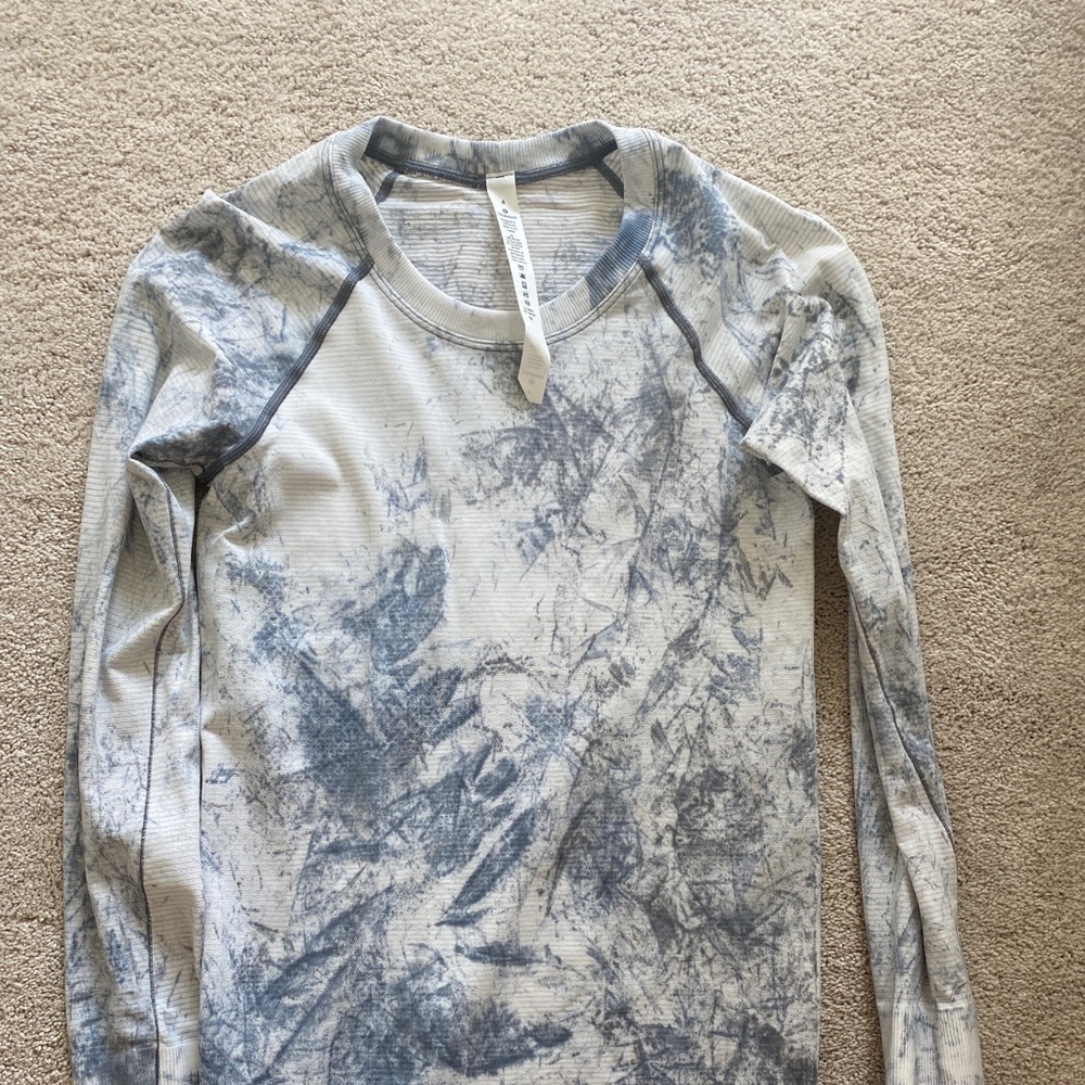 Lululemon tie dye shirt